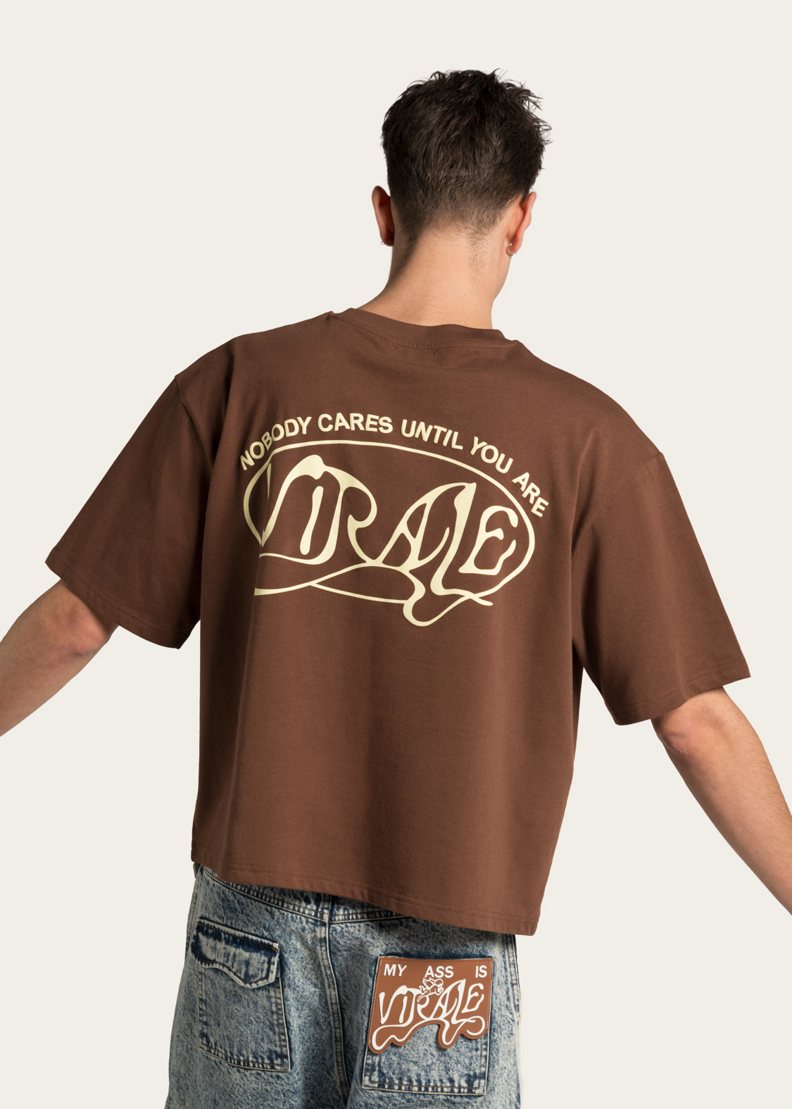 NOBODY CARES TEE BROWN