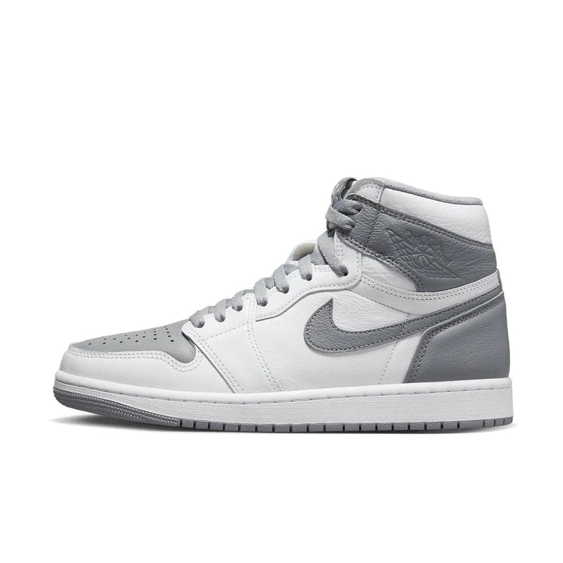 Air Jordan 1 Retro High OG Stealth