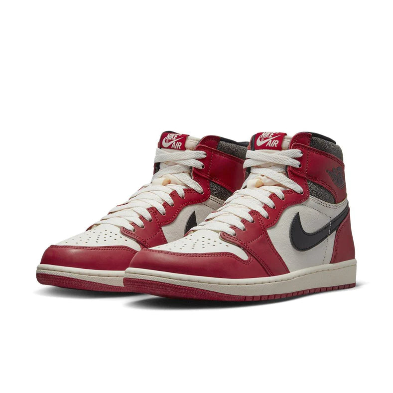 Air Jordan 1 Retro High OG Chicago Lost and Found Lace Off