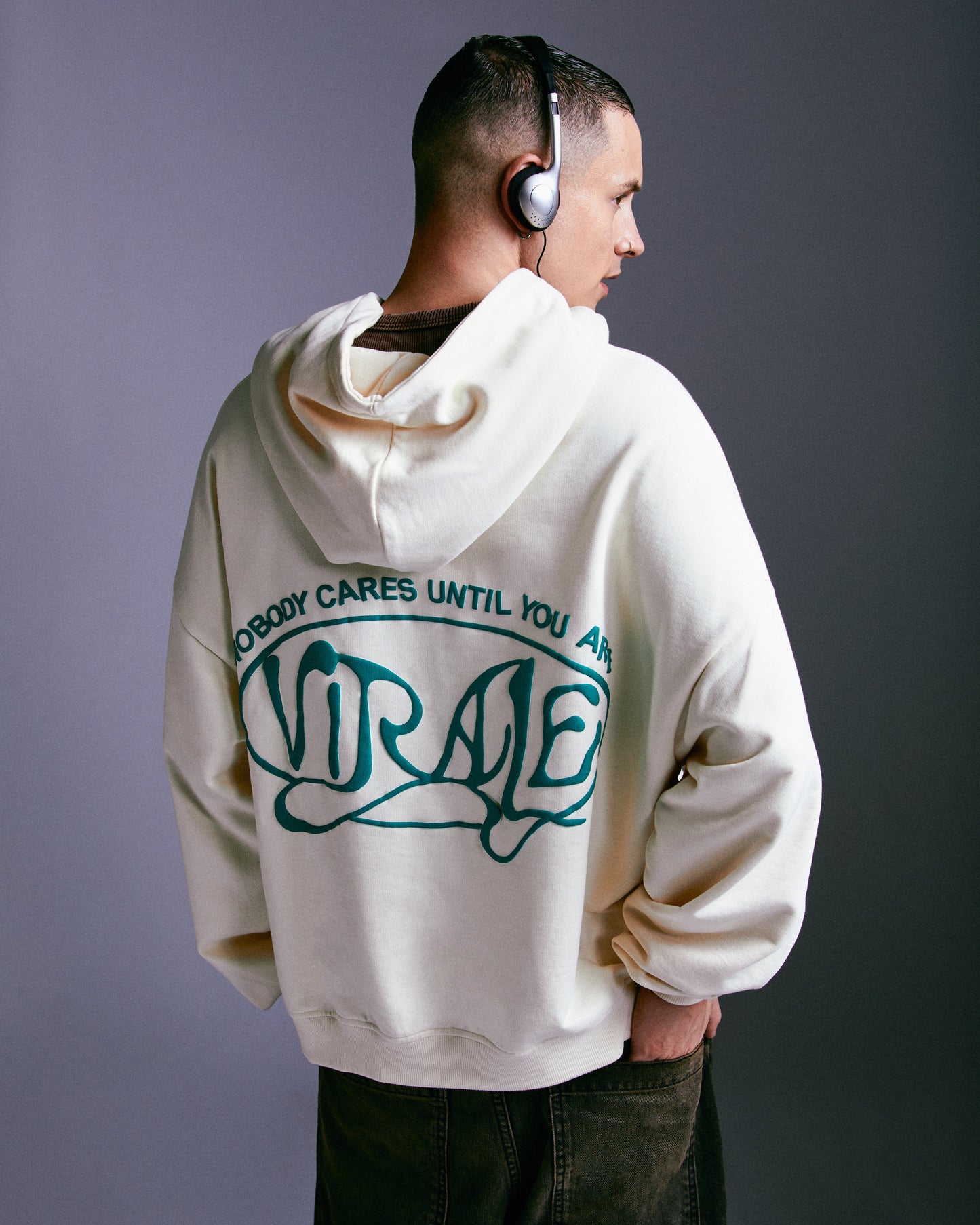 NOBODY CARES HOODIE CREAM