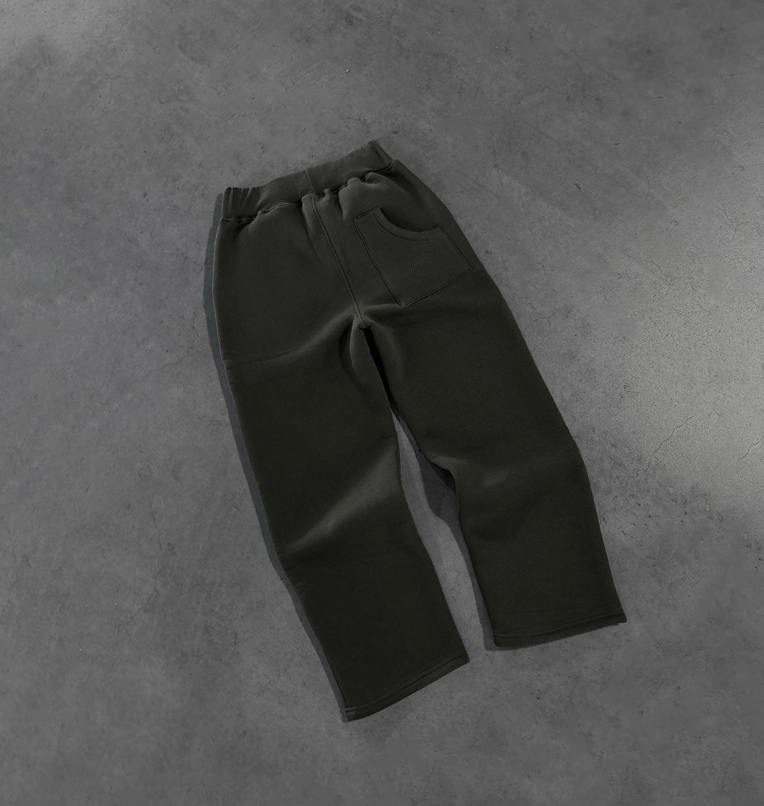 Military green pant